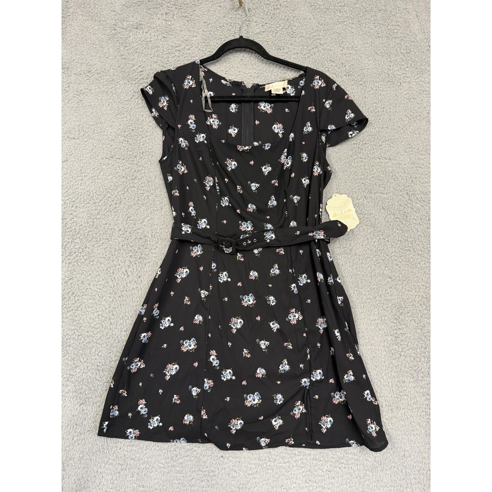 Altar'd State Dress Womens Large Black Floral Belted‎ Wrap Short Sleeve Lined